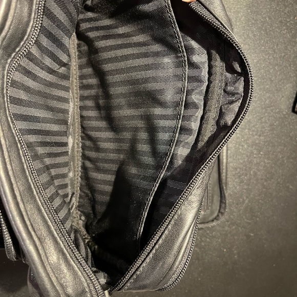 TUMI Black Leather Organizer Bag Wallet - Picture 8 of 10